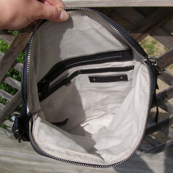 $218 EUC B. MAKOWSKY pebbled leather black Shoulder bag/Clutch - Picture 8 of 9